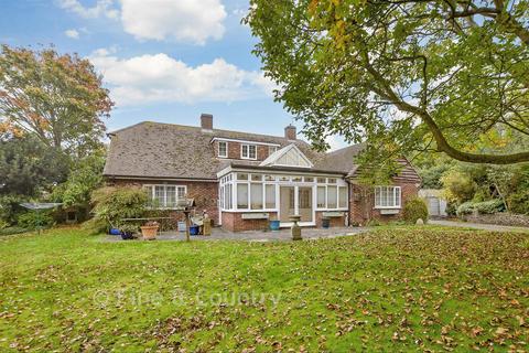 4 bedroom chalet for sale, Vicarage Street, St. Peters, Broadstairs, Kent