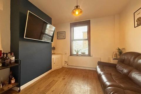 2 bedroom terraced house for sale, New Park Street, Castlefields, Shrewsbury