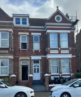 3 bedroom flat for sale, Cliftonville Ave, Margate CT9