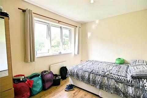 2 bedroom end of terrace house to rent, Love Walk, Camberwell SE5