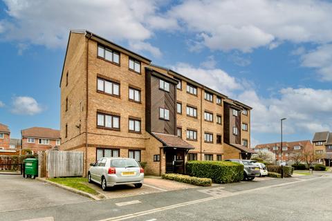 2 bedroom flat for sale, Hardcastle Close, Croydon, CR0