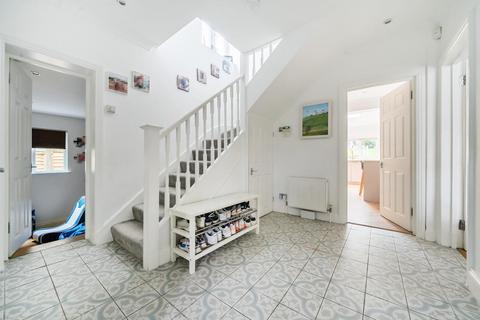 4 bedroom detached house for sale, Fitzjohn Avenue, Barnet