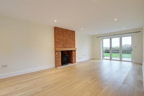 4 bedroom detached house for sale, Horseshoe Place, Windmill Hill