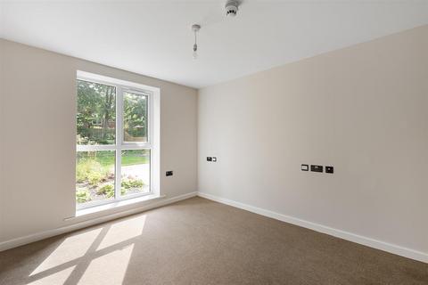 2 bedroom retirement property for sale, 23 Abbeyfield House, Regency Mews, Dringhouses, York, YO24 1LL