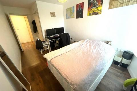 2 bedroom apartment to rent, Hermit Road, Canning Town, E16