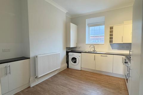 3 bedroom flat to rent, Winchester