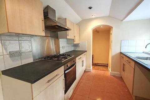 2 bedroom terraced house to rent, Alma Street, Padiham, BB12