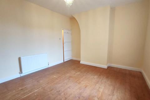 2 bedroom terraced house to rent, Alma Street, Padiham, BB12