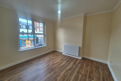 3 bedroom apartment to rent, Beulah Road, 58 Beulah Road, Thornton Heath