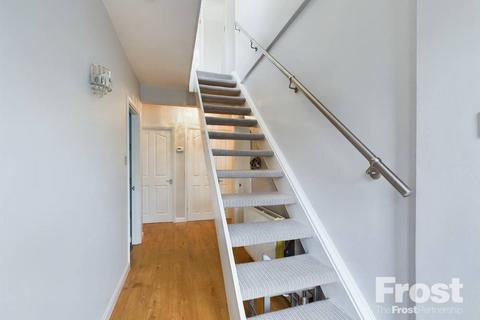 2 Station Road, Wraysbury, Staines-upon-thames, TW19 5NE