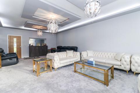 7 bedroom semi-detached house for sale, Cassiobury Drive, Watford, WD17