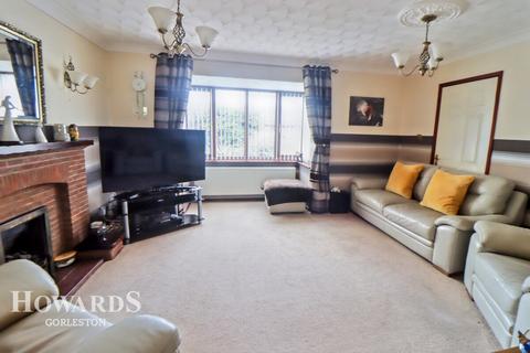 4 bedroom detached house for sale, Clydesdale Rise, Bradwell