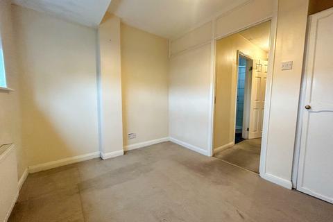 2 bedroom flat to rent, 2 Bedroom Flat To Let - HP13 (Bills Included)