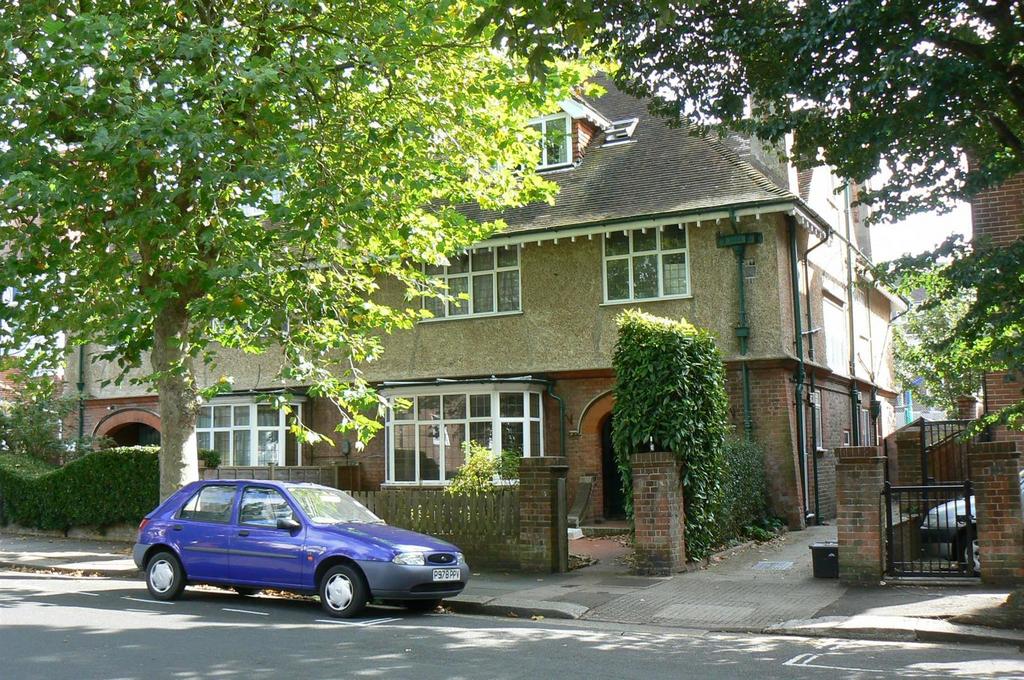 14 Windlesham Road   landscape.jpg