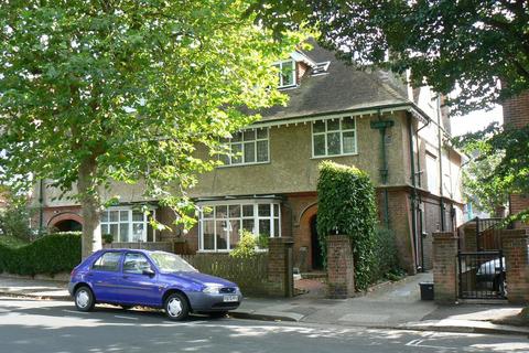 1 bedroom flat to rent, Windlesham Road, Brighton