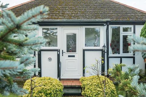 2 bedroom detached bungalow for sale, Rose Lane, Lenham Heath