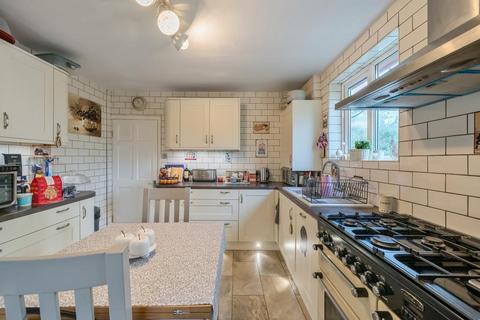 2 bedroom detached bungalow for sale, Loudwater,  Buckinghamshire,  HP10