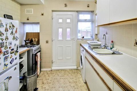 2 bedroom terraced house for sale, Aln Crescent, Gosforth, Newcastle upon Tyne, Tyne and Wear, NE3 2LU