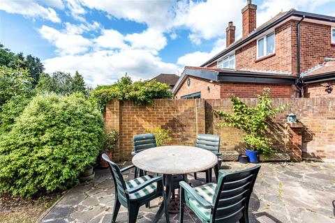 3 bedroom detached house for sale, Cleveland Drive, Surrey TW18