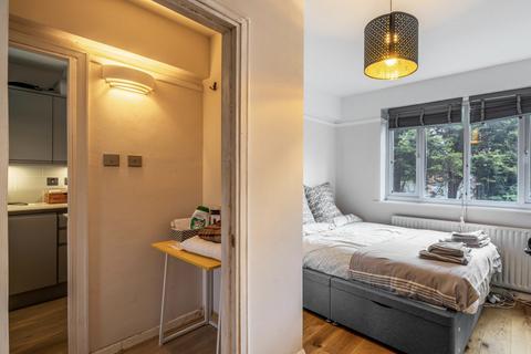 1 bedroom flat for sale, Kimber Road, London, SW18