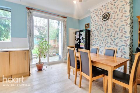 3 bedroom terraced house for sale, Wenham Drive, Westcliff-On-Sea