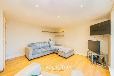 1 bedroom apartment for sale, 18 Hermon Hill, Wanstead E11