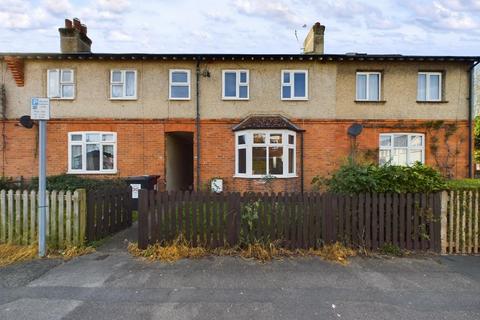 3 bedroom terraced house for sale, Adelaide Road, Chichester