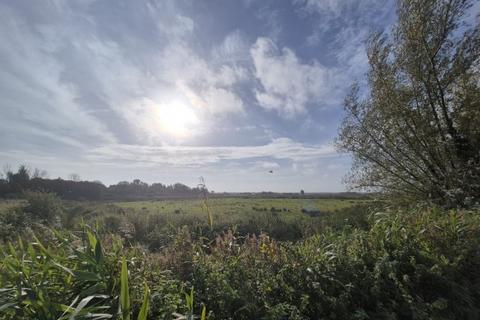 2 bedroom detached bungalow for sale, Waveney Inn and River Centre, Burgh St. Peter NR34