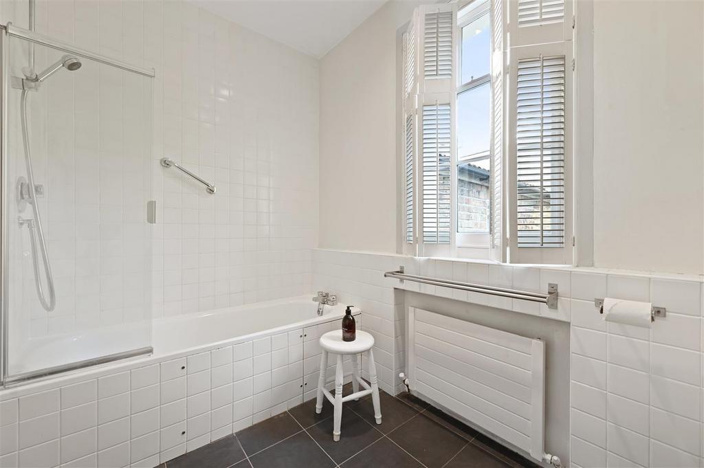 Hofland Road - Bathroom3 (1).JPG