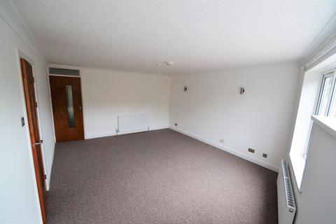 2 bedroom flat to rent, Lake Road East, Cardiff, CF23