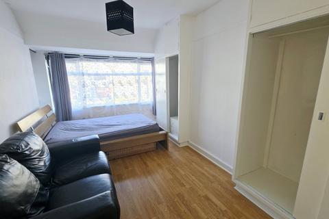 5 bedroom house to rent, Beechmount Avenue, Hanwell