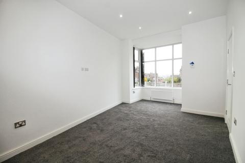 6 bedroom end of terrace house to rent, BILLS INCLUDED - Royal Park Grove Hyde Park, LS6