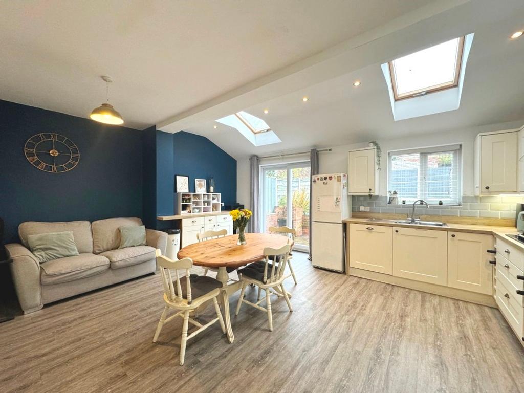 Open plan Family/dining room with kitchen