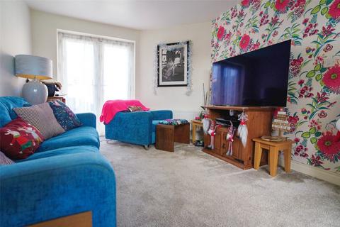 2 bedroom semi-detached house for sale, Newbiggin Place, Leicester LE4