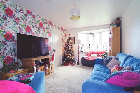 2 bedroom semi-detached house for sale, Newbiggin Place, Leicester LE4