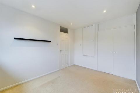 20 Thumwood, Chineham, Basingstoke, RG24 8TE