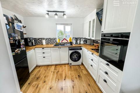 2 bedroom flat for sale, Hampton Centre, Peterborough PE7