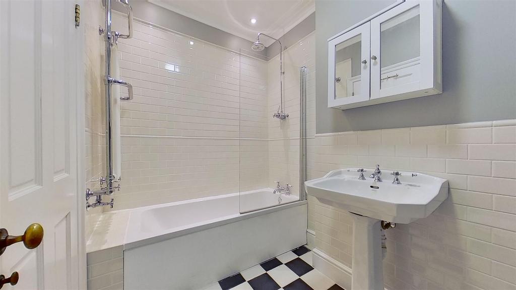 Gff-Brodrick-Road-Wandsworth-SW17-09302021 184835.