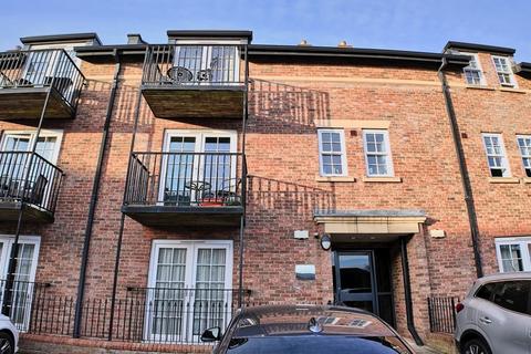 2 bedroom flat for sale, Northumberland Street, Darlington DL3