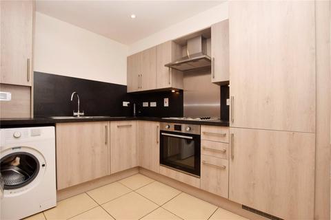 2 bedroom maisonette to rent, Queens Avenue, Watford, Hertfordshire, WD18