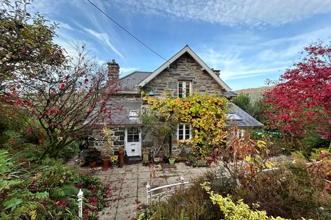 2 bedroom detached house for sale, Llys Penmaen, Dolgellau