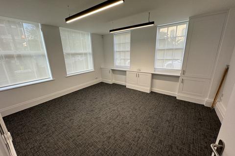 Office to rent, 1 St Paul's Square, Jewellery Quarter, Birmingham, B3 1QU