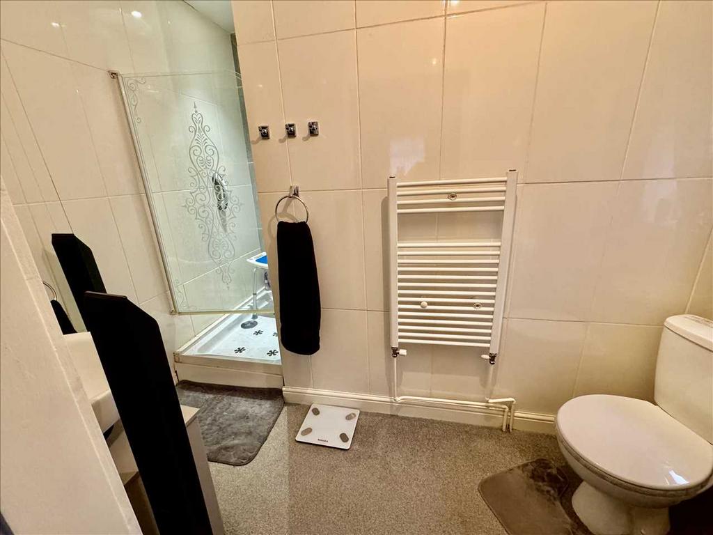 En suite shower room