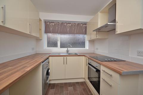 2 bedroom flat to rent, 18 Primley Park Crescent, Leeds LS17