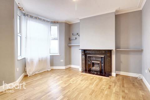 3 bedroom end of terrace house for sale, Essex Road, Barking