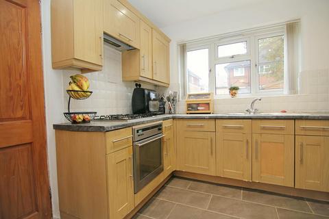 3 bedroom house for sale, Parkwood Gardens, Calverley, Pudsey