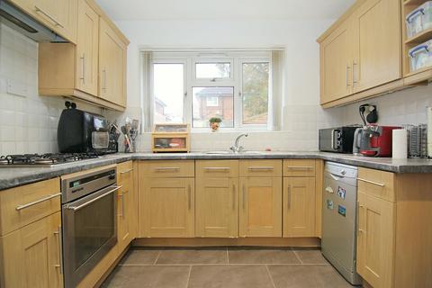 3 bedroom house for sale, Parkwood Gardens, Calverley, Pudsey