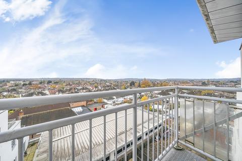 2 bedroom flat for sale, The Penthouse, Centurion House, 69 Edgware Road, Edgware, Greater London. HA8 7JQ
