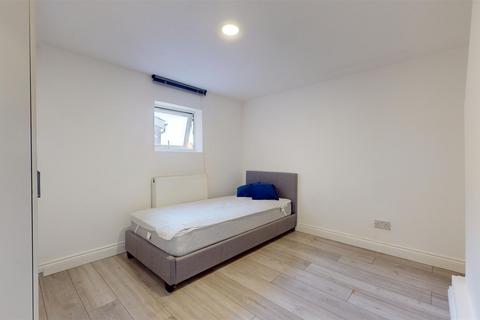 1 bedroom flat to rent, Harrow Road, Kensal Green NW10