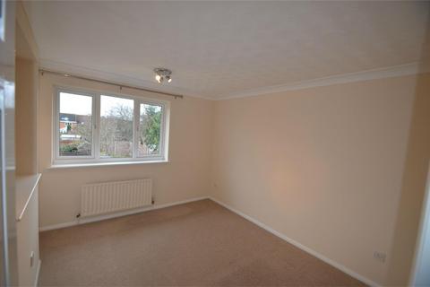 2 bedroom end of terrace house to rent, Elgar Drive, Shefford, Beds